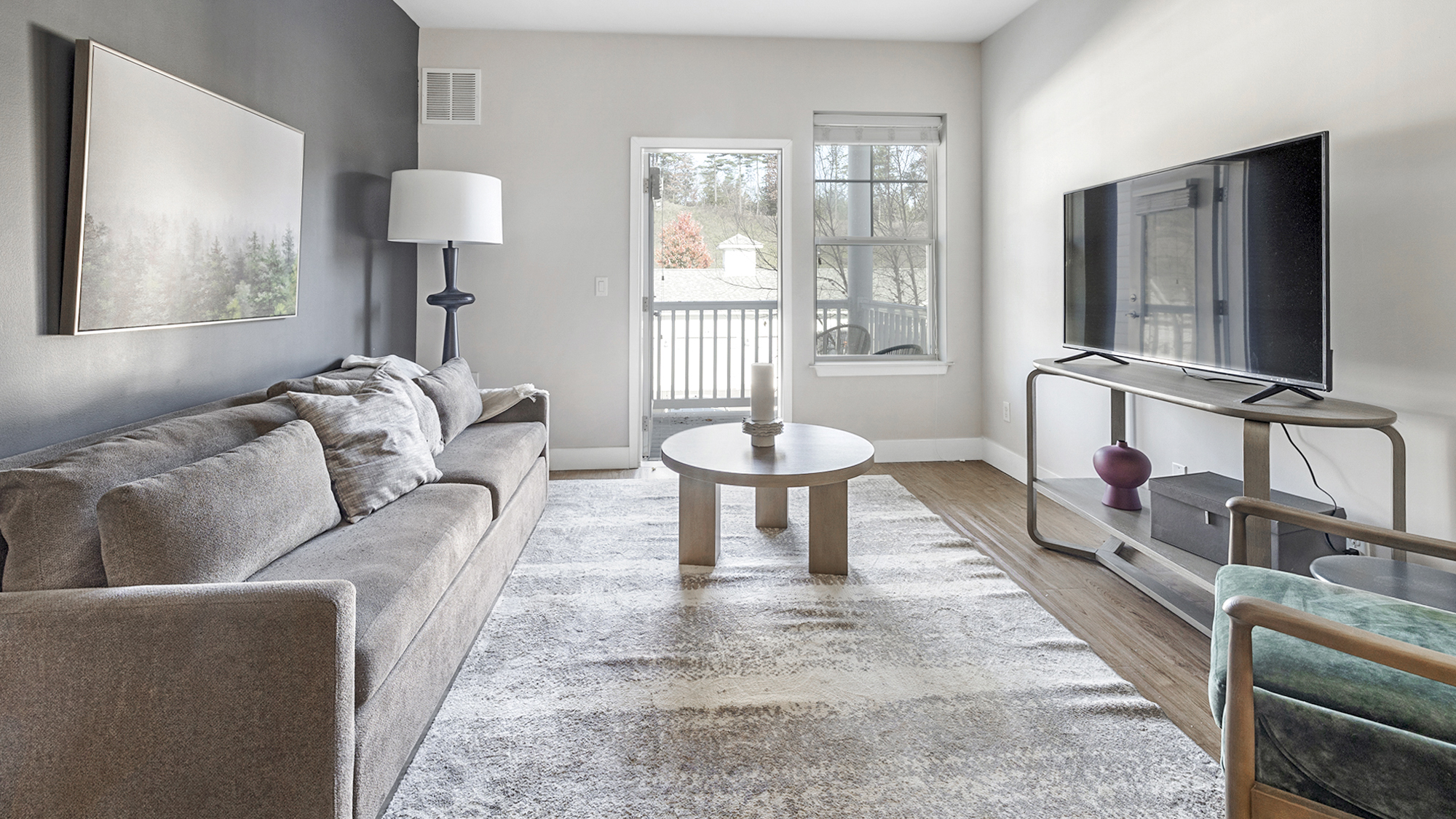 Rent The Pointe at Dorset Crossing 823 in Simsbury, CT Landing