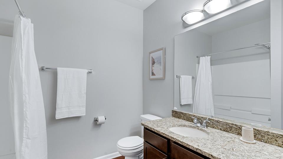 Rent Algonquin Square Apartment Homes 07303 in Algonquin, IL Landing
