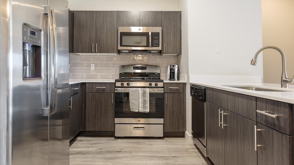 Rent Colton Apartments 2110 in Henderson, NV Landing