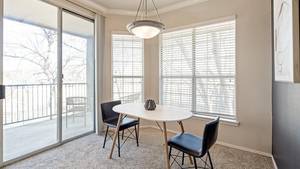 Rent Thornbury at Chase Oaks 0525 in Plano, TX Landing