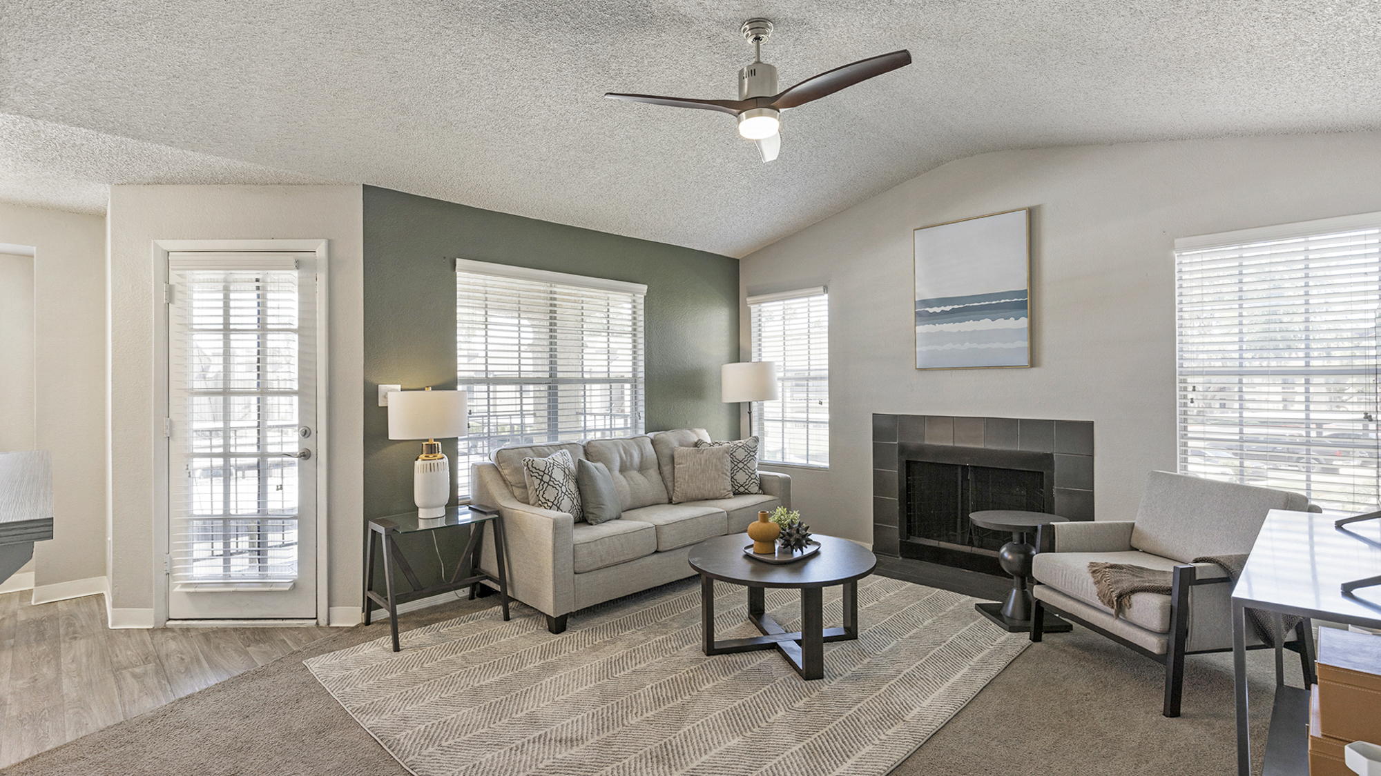 Rent Greentree Place 2116 in Chandler, AZ Landing