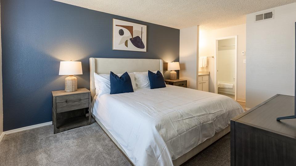 Rent Greentree Place 2071 in Chandler, AZ Landing