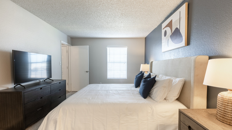 Rent Greentree Place 2071 in Chandler, AZ Landing