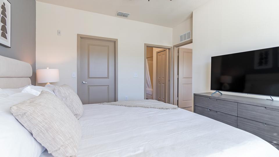 Rent Oakleaf Plantation 1120 in Jacksonville, FL Landing