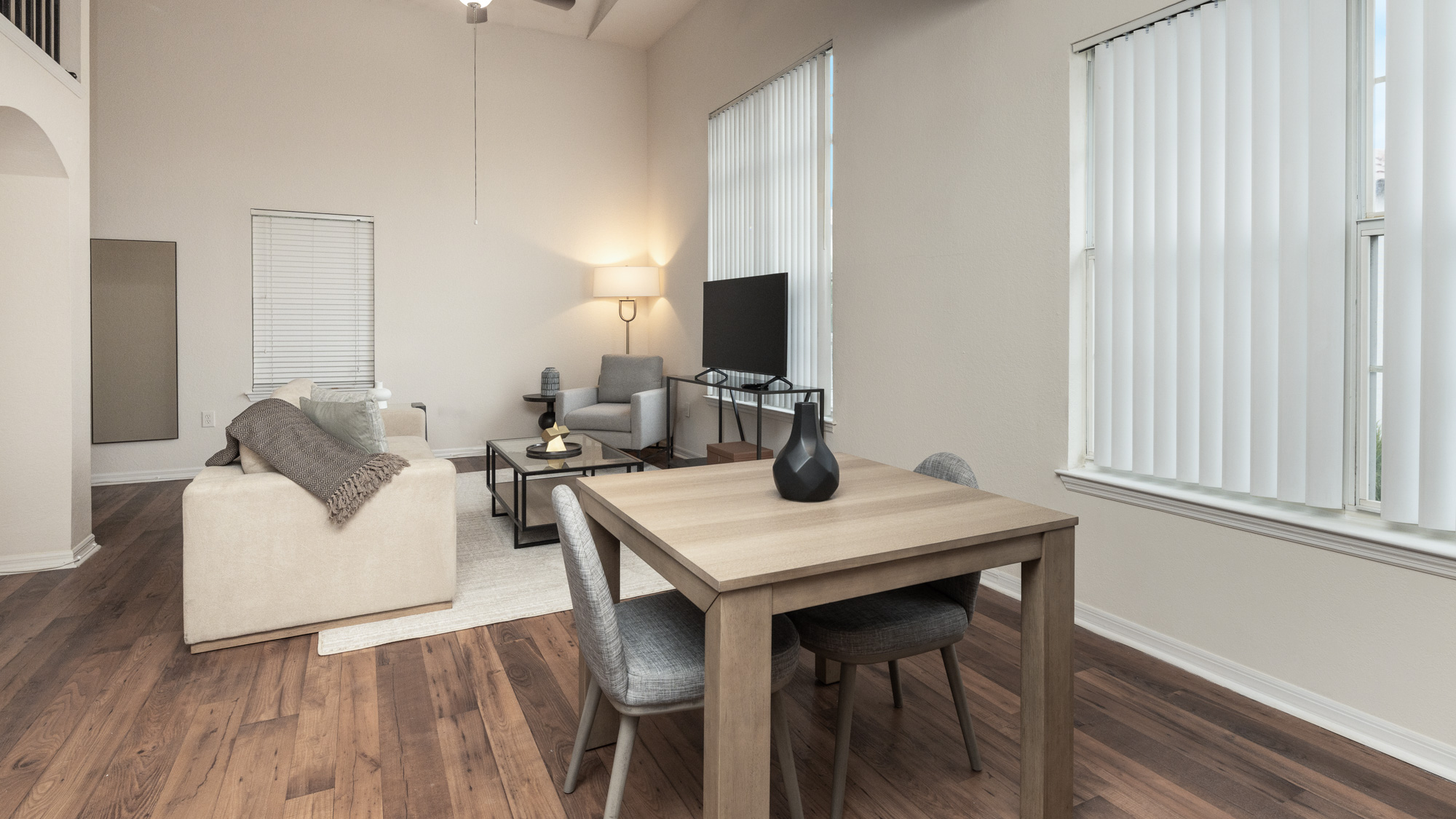 Rent Veranda at Westchase 630302 in Tampa, FL Landing