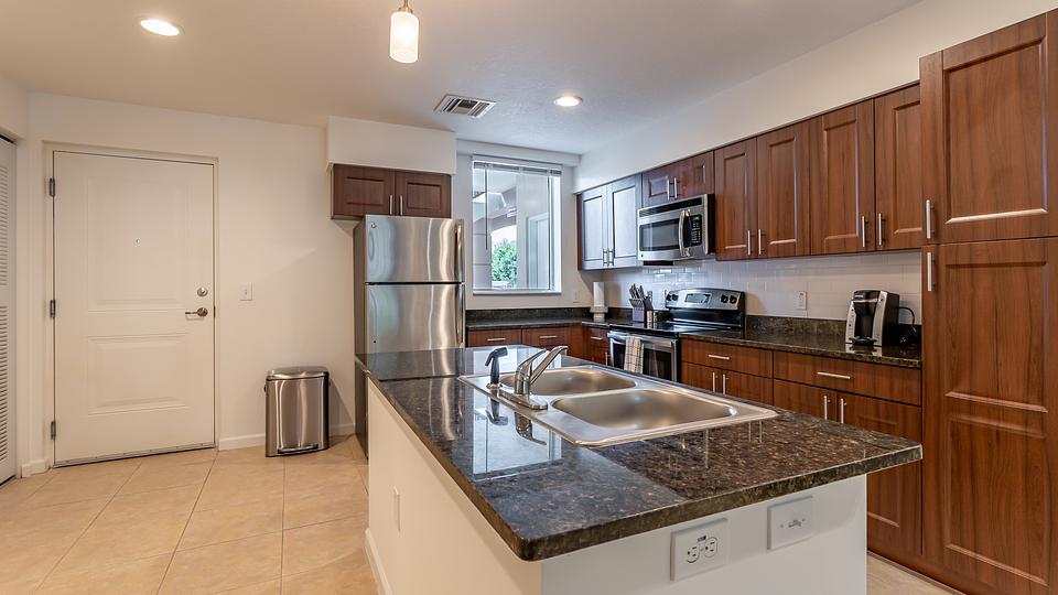 Rent Cameron Estates 04103 in West Palm Beach, FL Landing