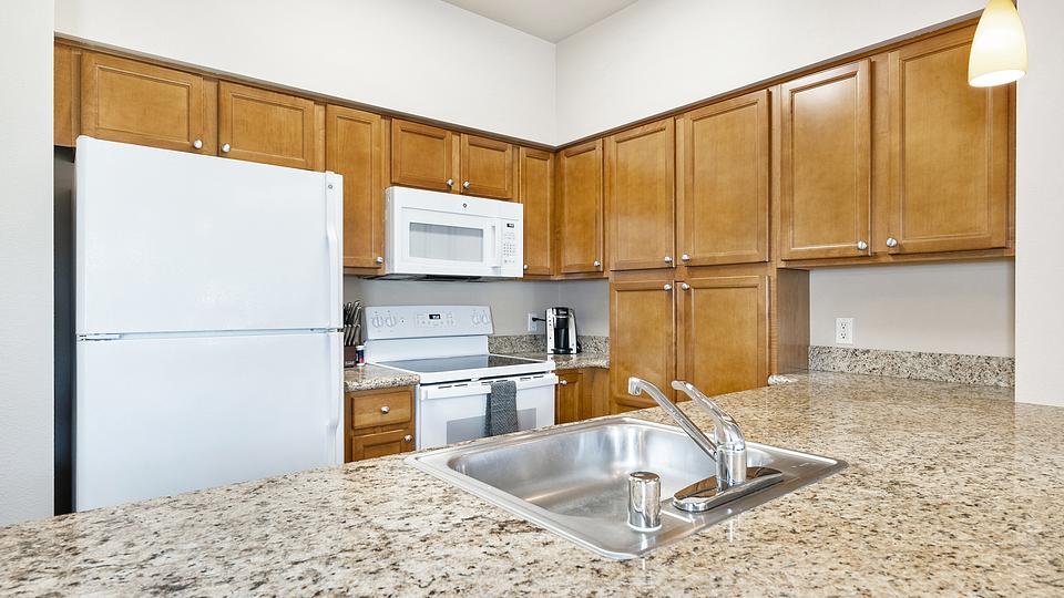 Rent Corydon C340 in Seattle, WA Landing