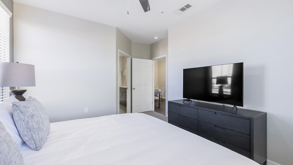 Rent Cortland Mountain Vista 2061 in Mesa, AZ Landing