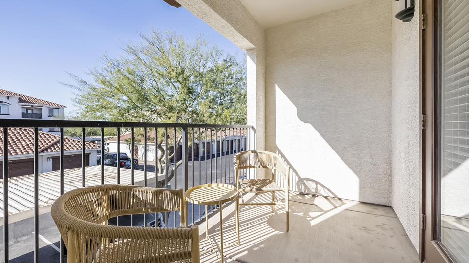 Rent Cortland Mountain Vista 2061 in Mesa, AZ Landing