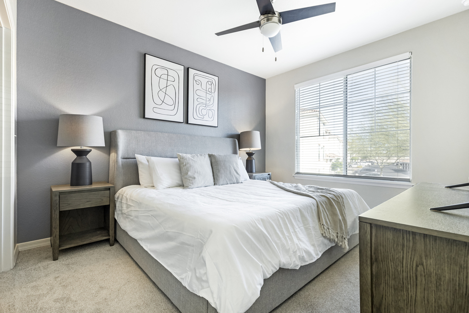 Rent Cortland Mountain Vista 2102 in Mesa, AZ Landing