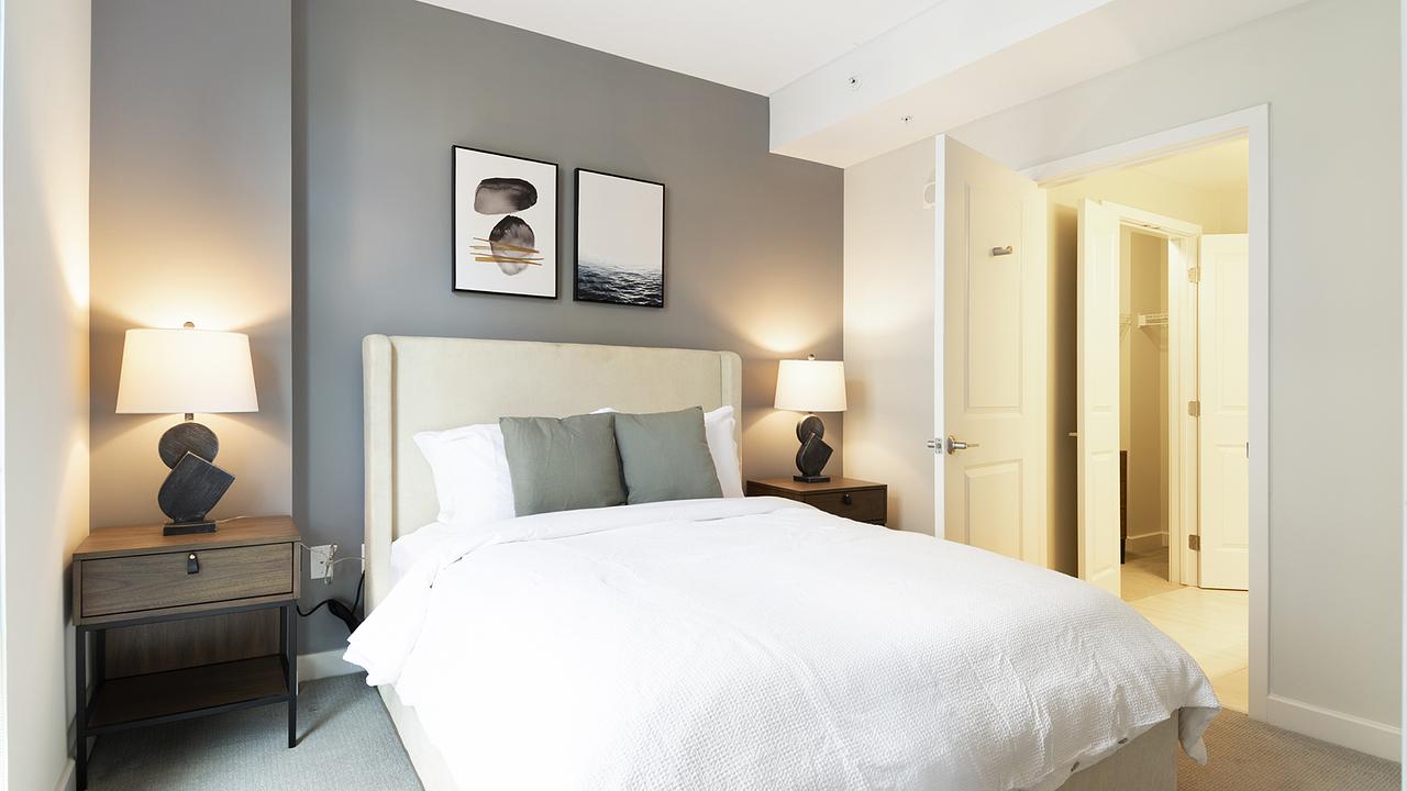 Rent Kingston at McLean Crossing 0919 in Tysons, VA Landing