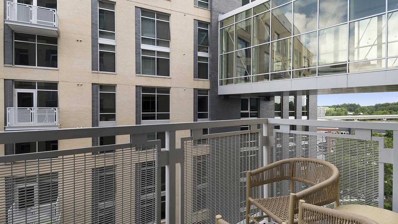 Rent Kingston at McLean Crossing 0919 in Tysons, VA Landing