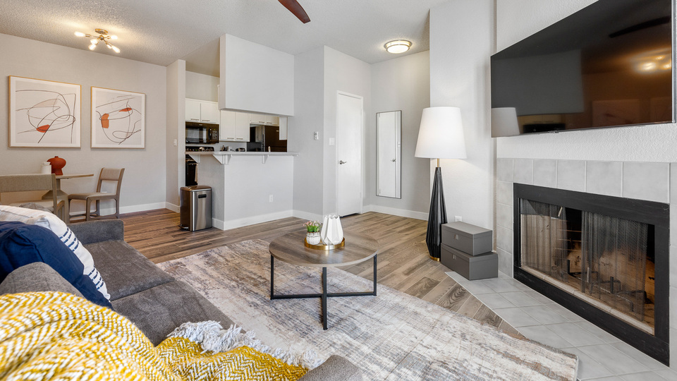 Rent Greentree Place 1090 in Chandler, AZ Landing