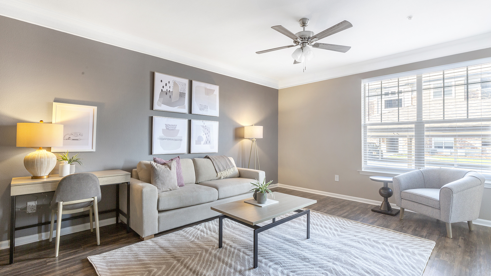 Rent Corbin Crossing Apartments 161612 in Overland Park, KS Landing