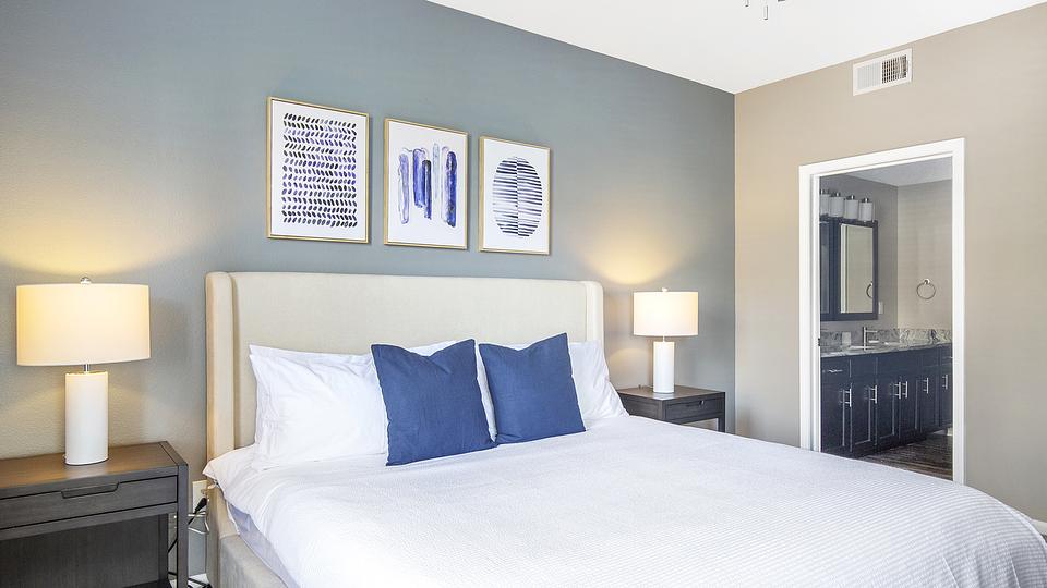 Rent Corbin Crossing Apartments 161612 in Overland Park, KS Landing