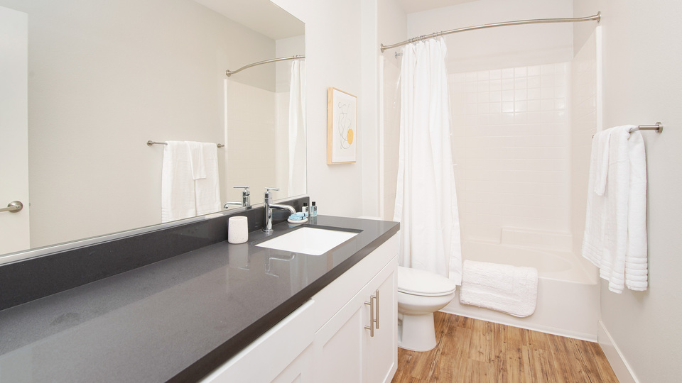 Rent Sorano Apartments 14305 in Moreno Valley, CA Landing