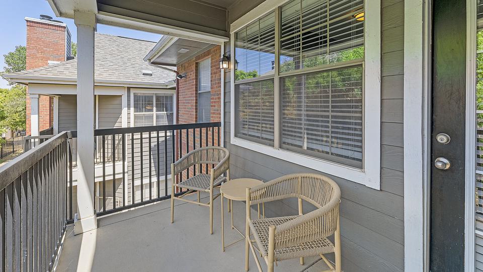 Rent The Heights of Cityview #924 in Fort Worth, TX - Landing