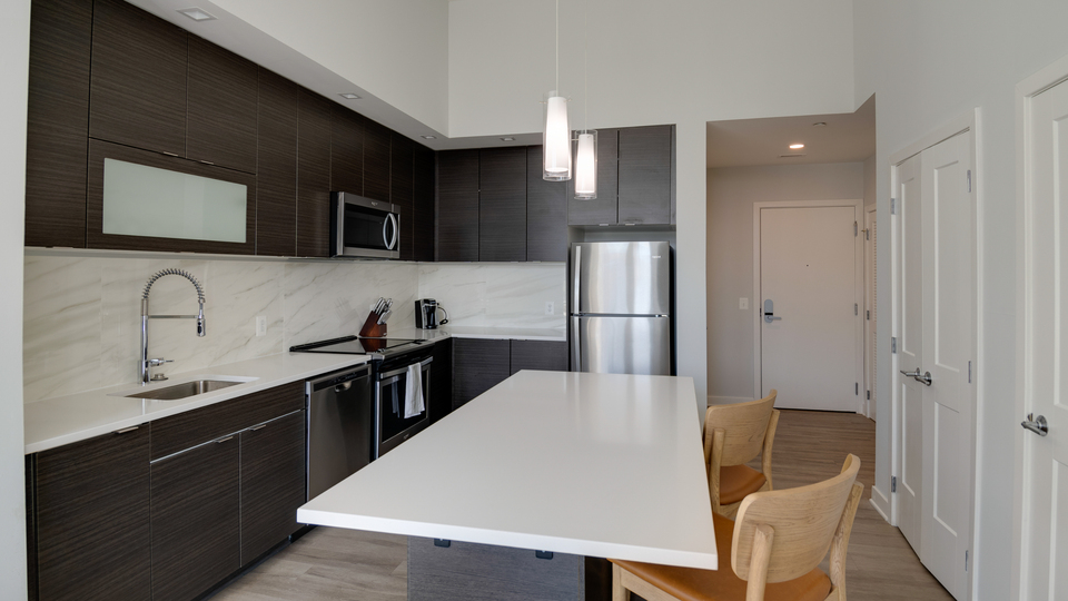 Rent Arrowwood Modern Apartments 147 in North Bethesda, MD Landing