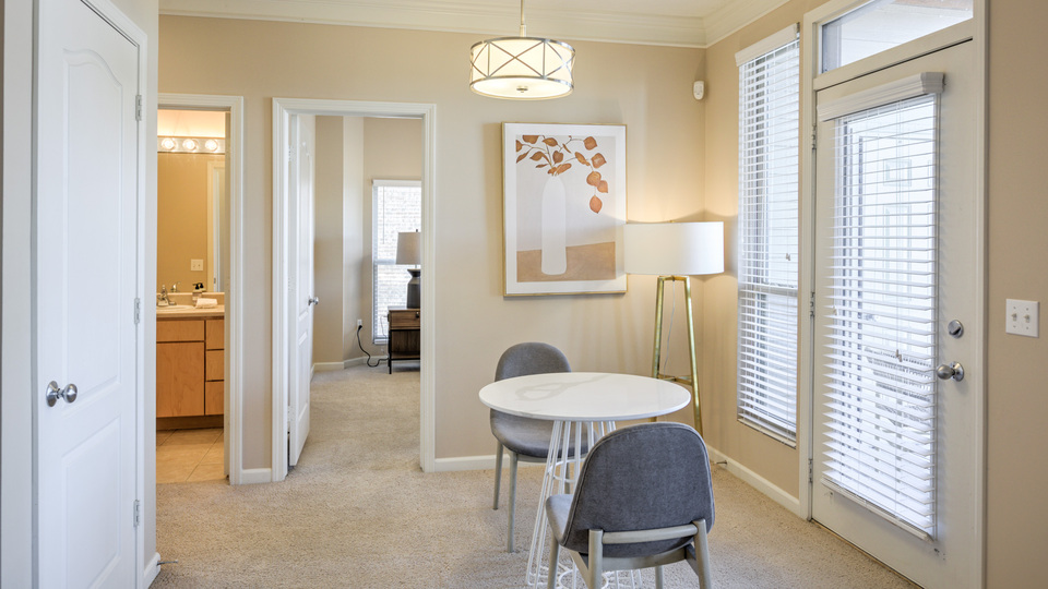 Rent Whispering Hills 07201 in Omaha, NE Landing