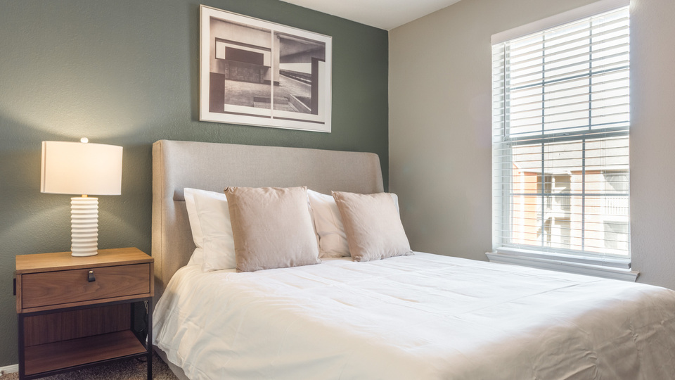 Rent The Parker Apartment Homes 936 in Edmond, OK Landing