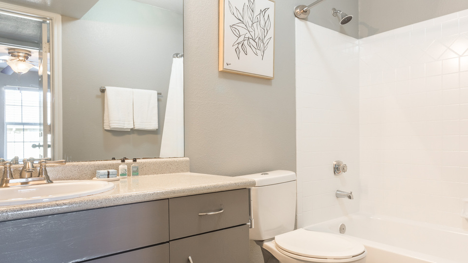 Rent The Parker Apartment Homes 936 in Edmond, OK Landing