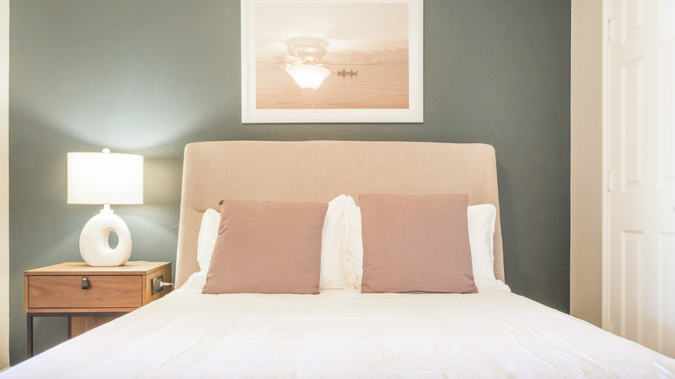 Rent The Parker Apartment Homes 936 in Edmond, OK Landing