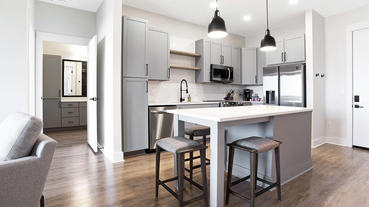 Rent MAA LoSo 4241 in Charlotte, NC Landing