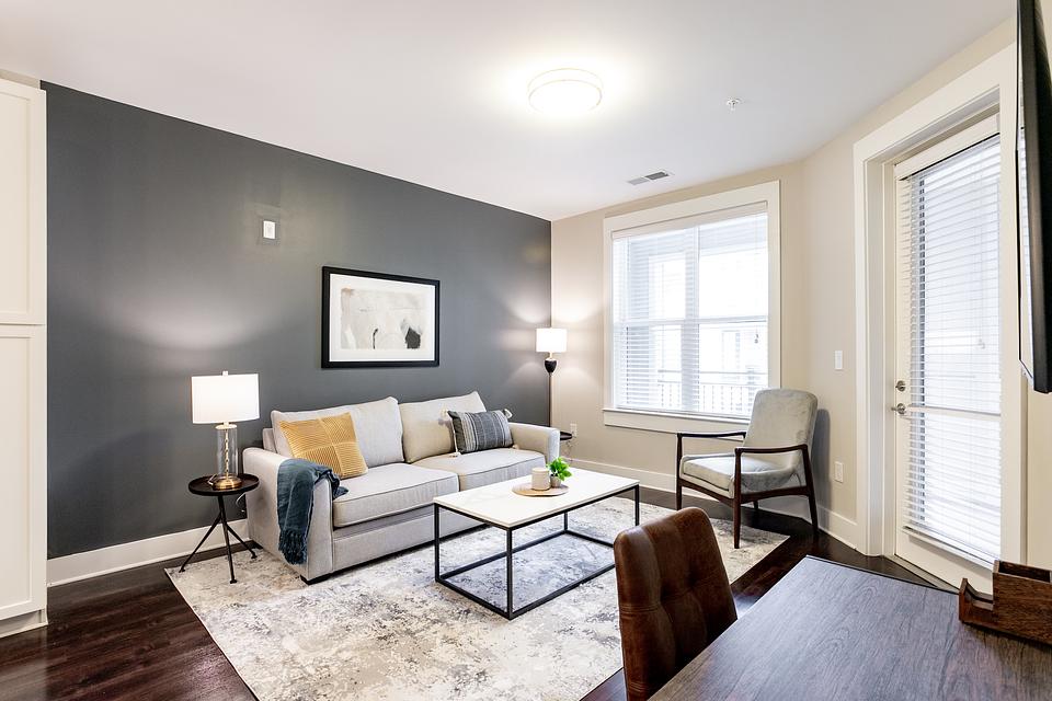 Rent Berkshire Dilworth 554 in Charlotte, NC Landing