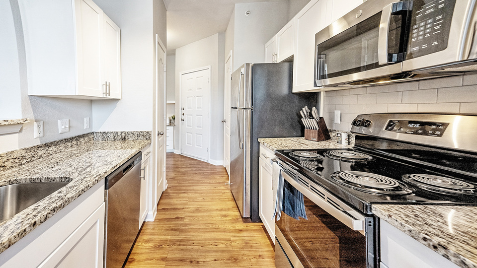 Rent Belle Hall Apartments 151513 in Mount Pleasant, SC Landing