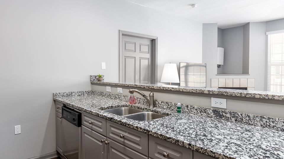 Rent Marble Cliff Commons 2525 in Columbus, OH Landing