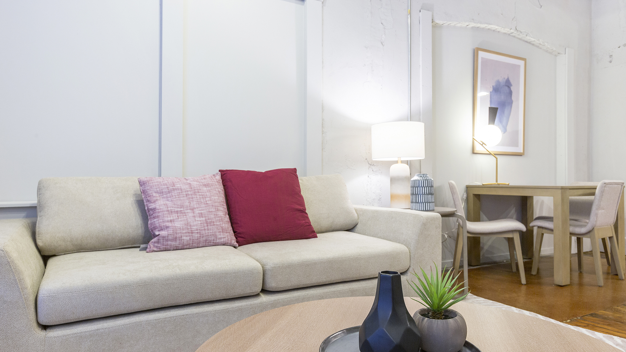 Rent The Rochester Apartments , 121 in Omaha, NE Landing