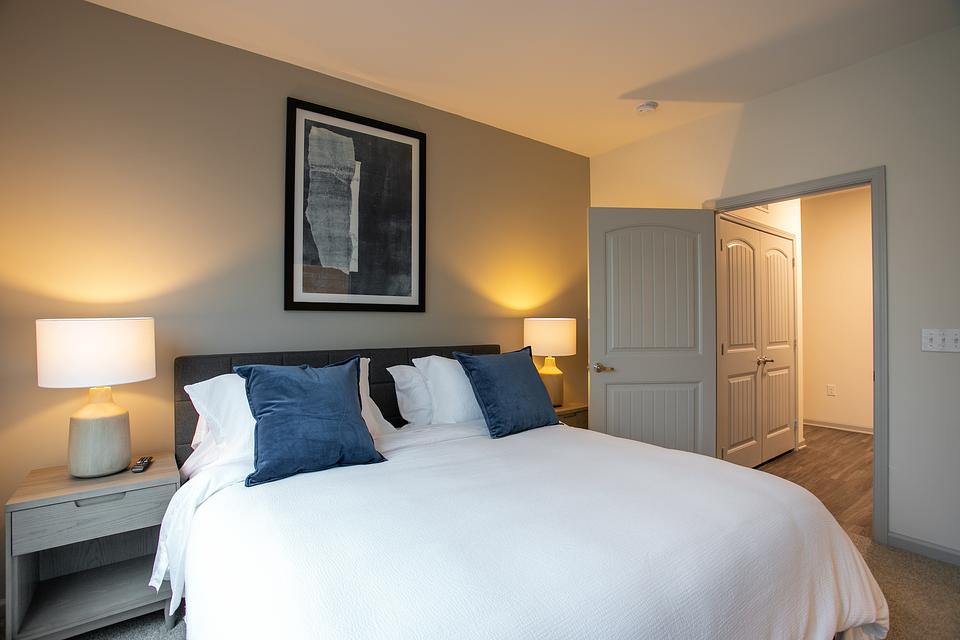 Rent Keltonwood at Berewick 1108 in Charlotte, NC Landing