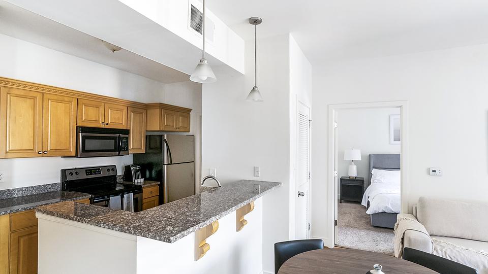 Rent Dill Building 411 in Richmond, VA Landing