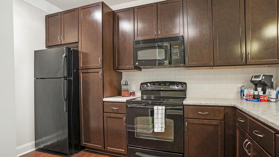 Rent Fountains at Mooresville 3220 in Mooresville, NC Landing