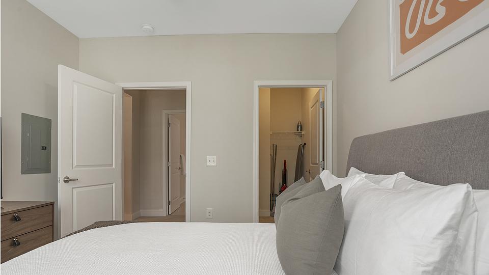 Rent Fountains at Mooresville 3220 in Mooresville, NC Landing