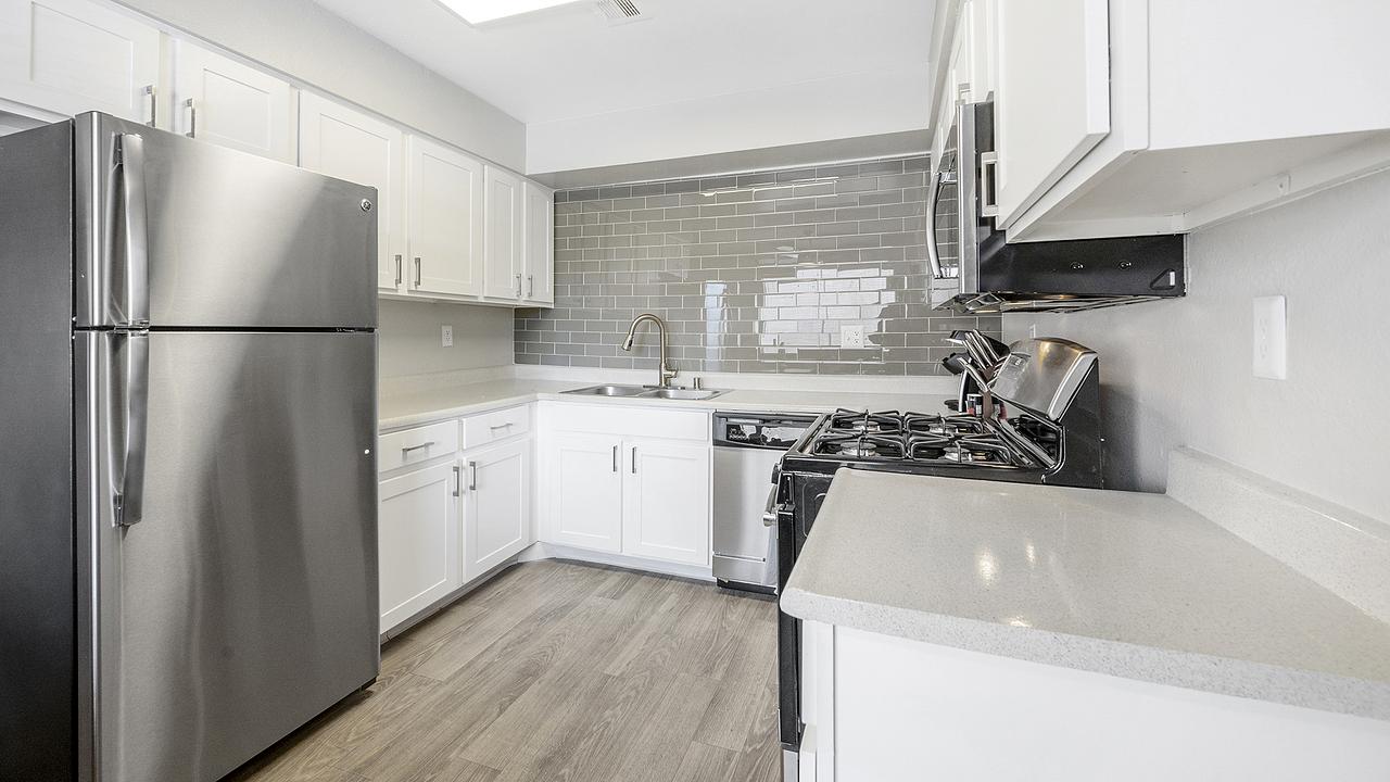 Rent Bridges on Tropicana 230 in Las Vegas, NV Landing