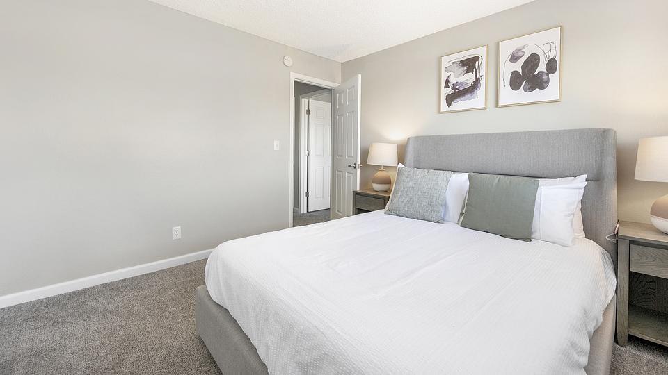 Rent Bridges on Tropicana 230 in Las Vegas, NV Landing