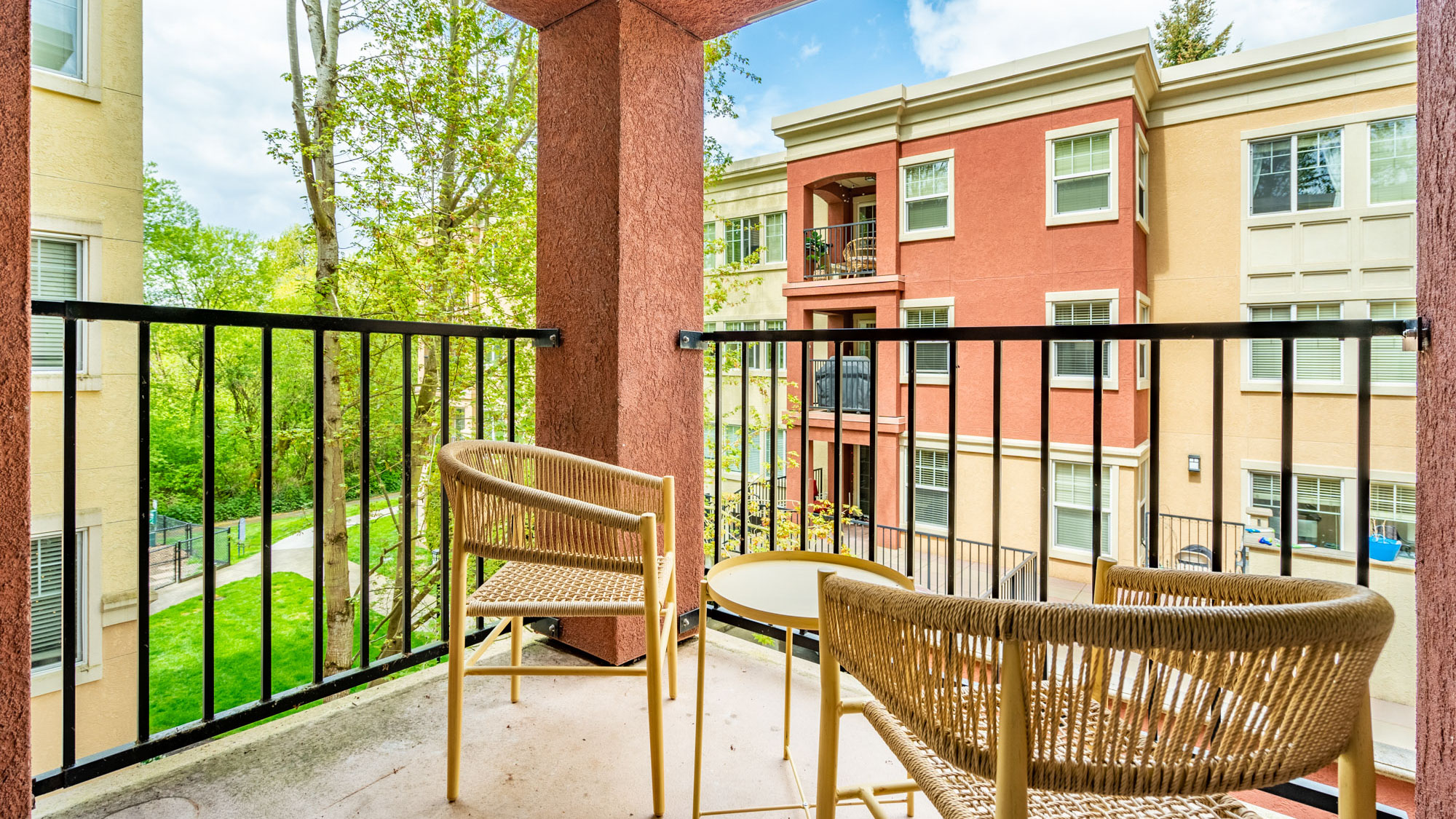 Villaggio On Yarrow Bay Apartments, 4311 Lake Washington Blvd NE