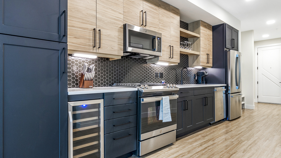 Rent Broadstone Kendrick 2211 in Denver, CO Landing