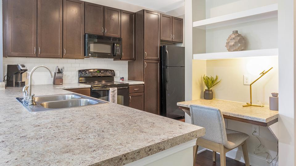 Rent Fountains at Mooresville 5307 in Mooresville, NC Landing