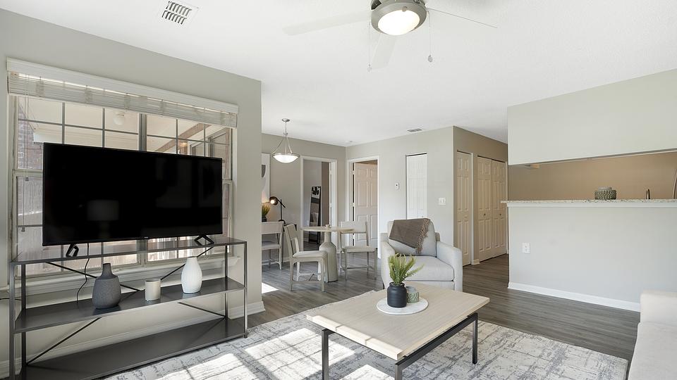 Rent Arbors River Oaks Apartment Homes 03105 in Memphis, TN Landing