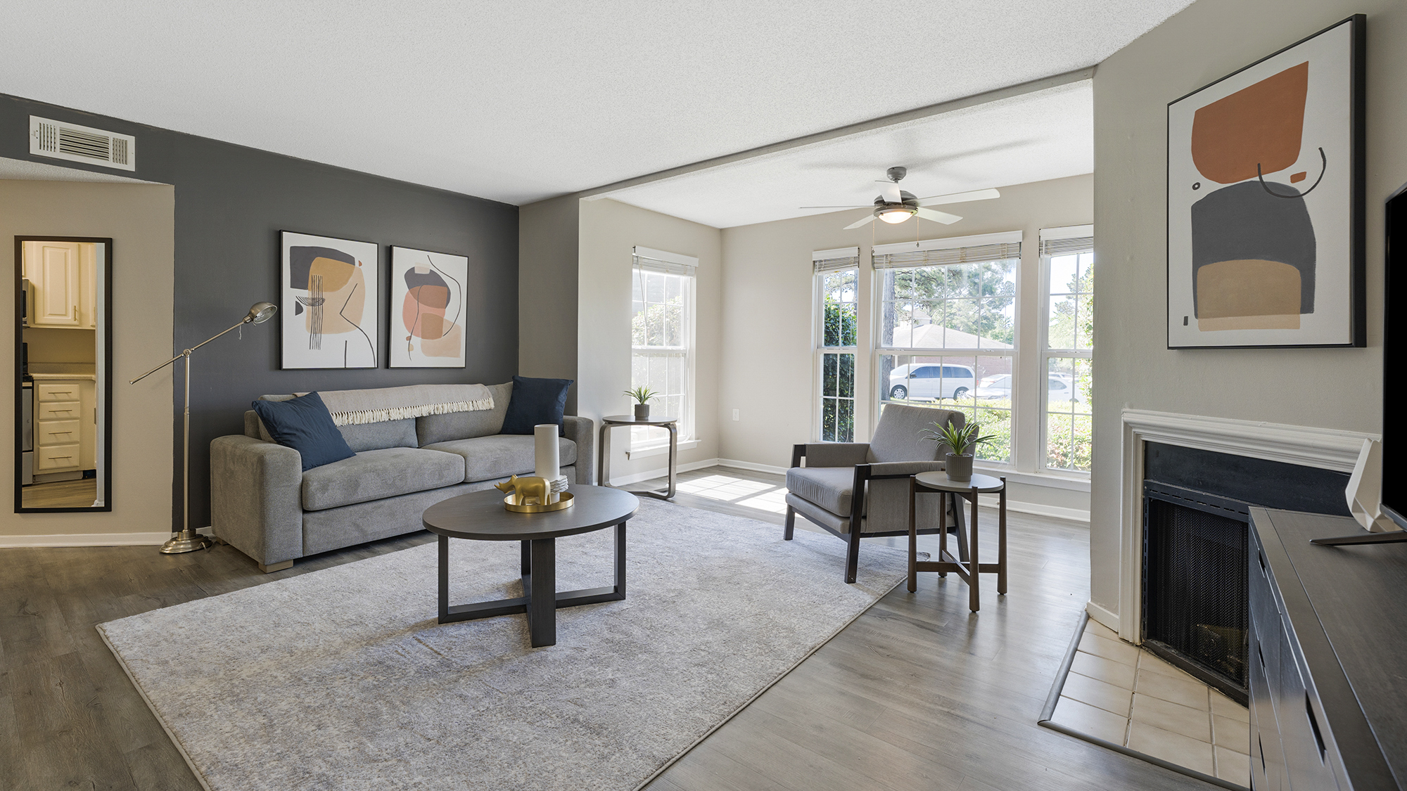 Rent Stonebridge Crossing Apartment Homes 9170W102 in Cordova, TN