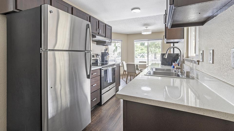 Rent Trellis 18B in Federal Way, WA Landing