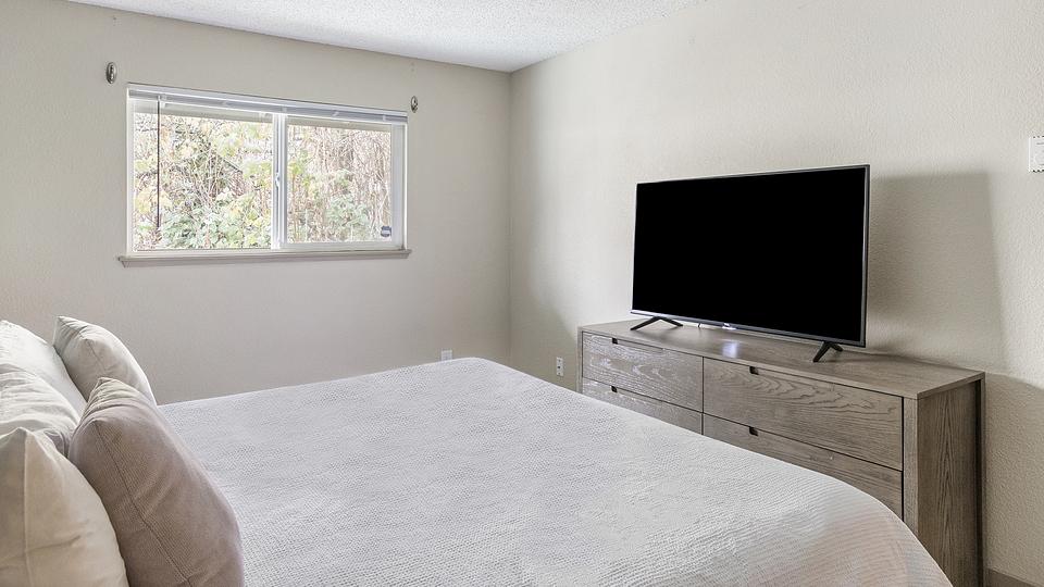 Rent Trellis 18B in Federal Way, WA Landing