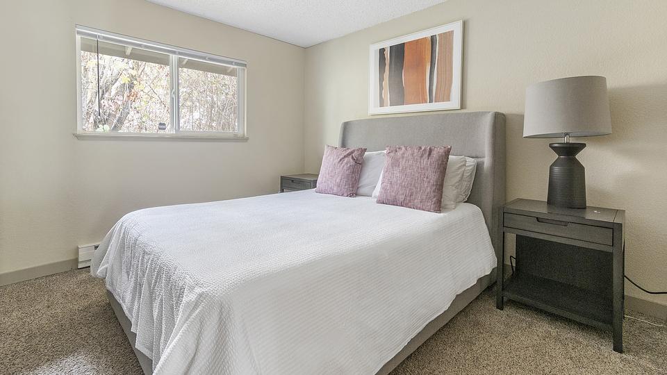 Rent Trellis 18B in Federal Way, WA Landing