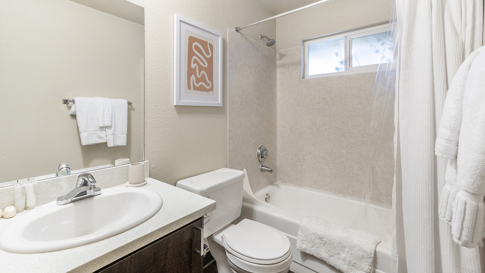 Rent Trellis 18B in Federal Way, WA Landing