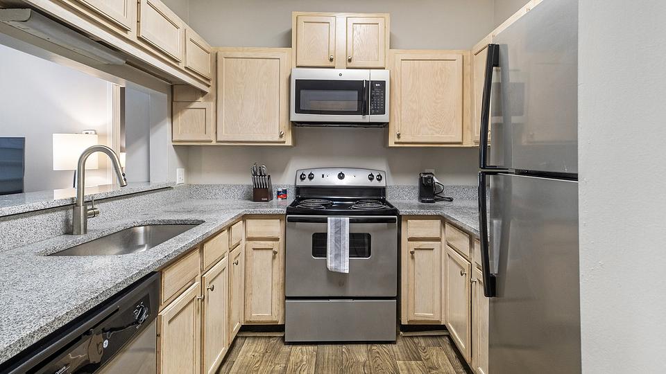 Rent Village At Caldwell Mill 2883B in Birmingham, AL Landing