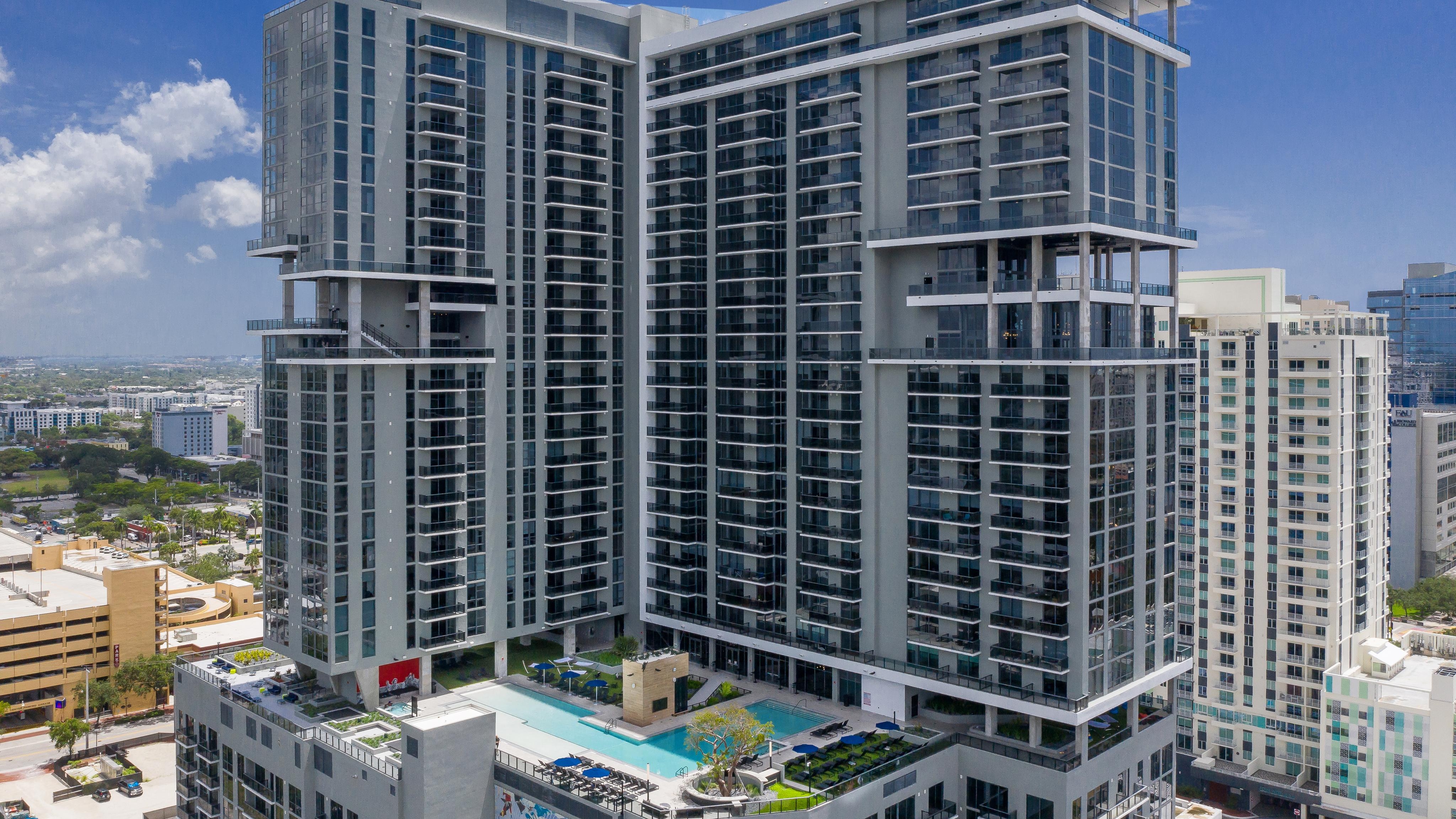 Flow Fort Lauderdale | 301 SW 1st Ave, Fort Lauderdale, FL 33301