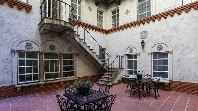 Landing property