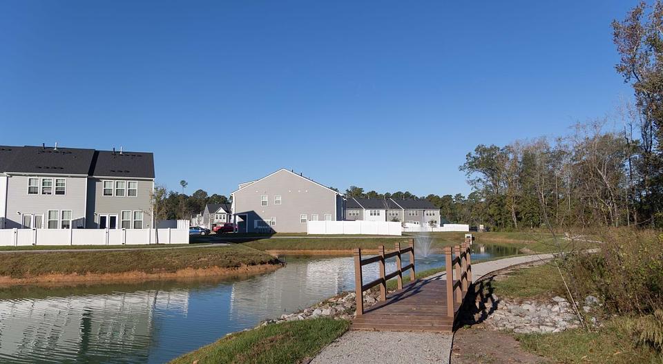 Landing property